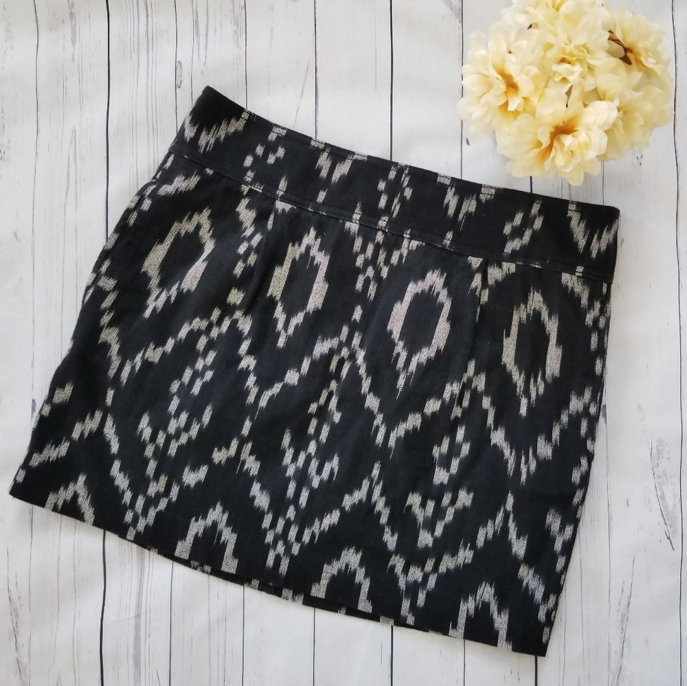 🌹 Juicy Couture (6) Ikat Print Mini Skirt